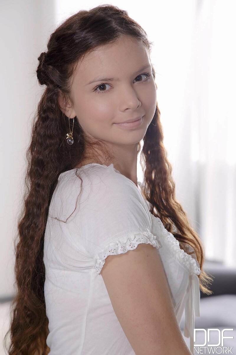 Нюша, 69 лет, 0 размер груди